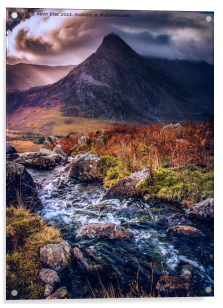 Tryfan mountain Acrylic by Kevin Elias