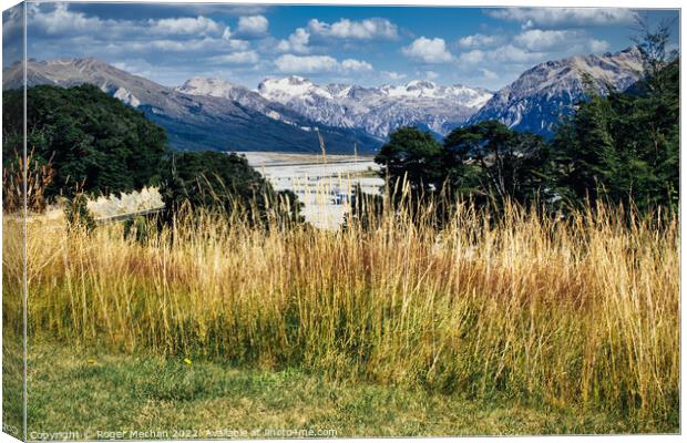 Snowcapped Mountains in Arthurs Pass Canvas Print by Roger Mechan