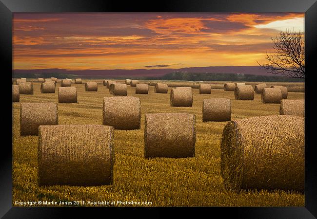 Straw Bale Sunset Framed Print by K7 Photography