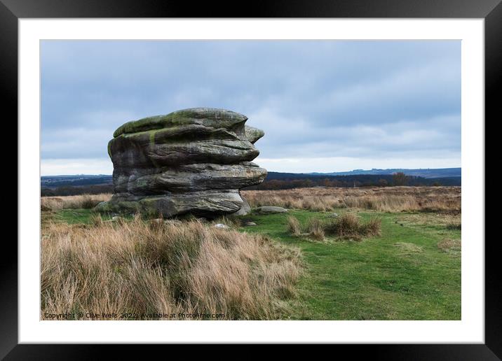 Eaglestone in the Peak District Framed Mounted Print by Clive Wells