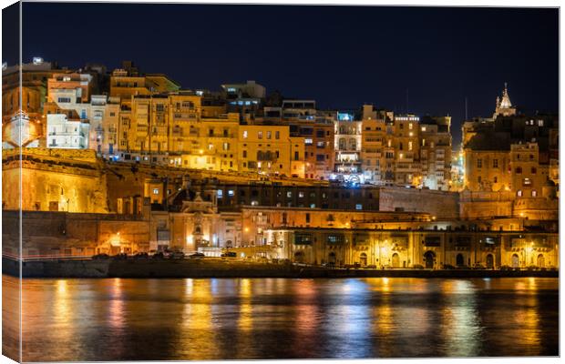 Valletta City By Night In Malta Canvas Print by Artur Bogacki