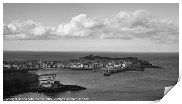 St Ives Harbour in monochrome Print by Ann Biddlecombe