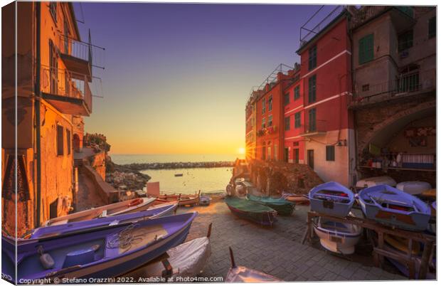 Riomaggiore village boats in the street at sunset. Cinque Terre Canvas Print by Stefano Orazzini