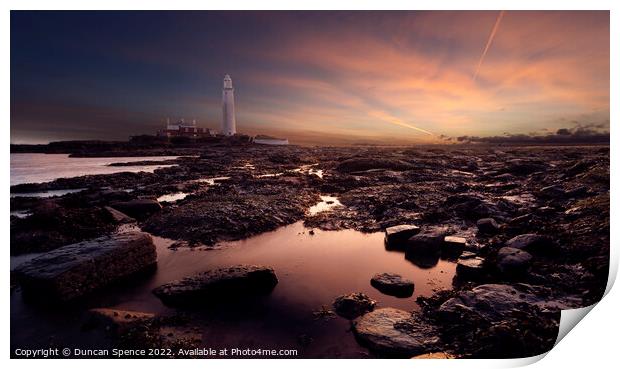 St Marys Lighthouse Print by Duncan Spence