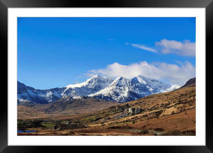 Snowdonia national park, Framed Mounted Print by chris smith