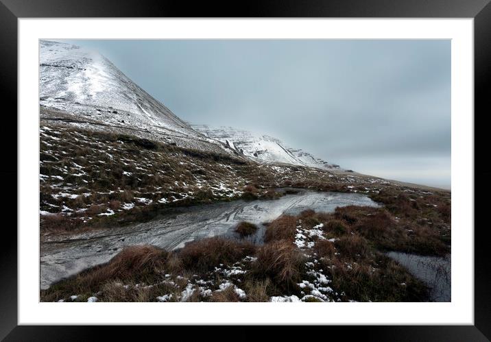 Picws Ddu Winter reflection Framed Mounted Print by Leighton Collins