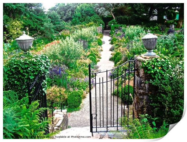 Welcome to the garden! Print by Stephanie Moore