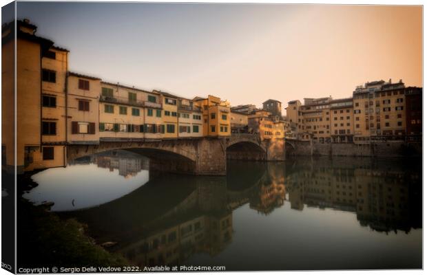 Ponte Vecchio bridge in Florence, Italy Canvas Print by Sergio Delle Vedove