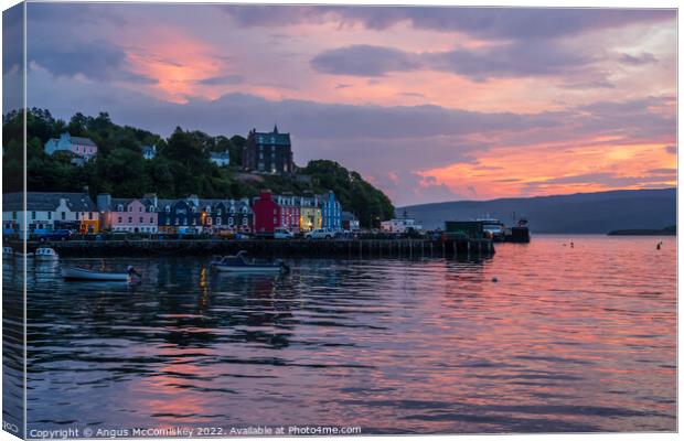 Tobermory harbour at daybreak Canvas Print by Angus McComiskey
