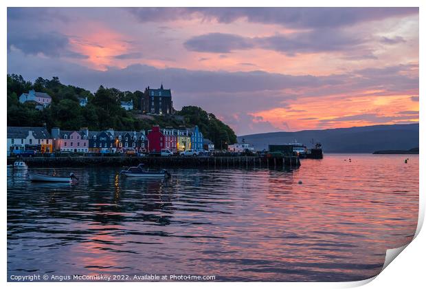 Tobermory harbour at daybreak Print by Angus McComiskey