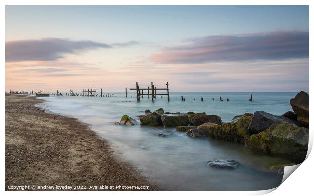 Leading lines at Happisburgh Print by andrew loveday