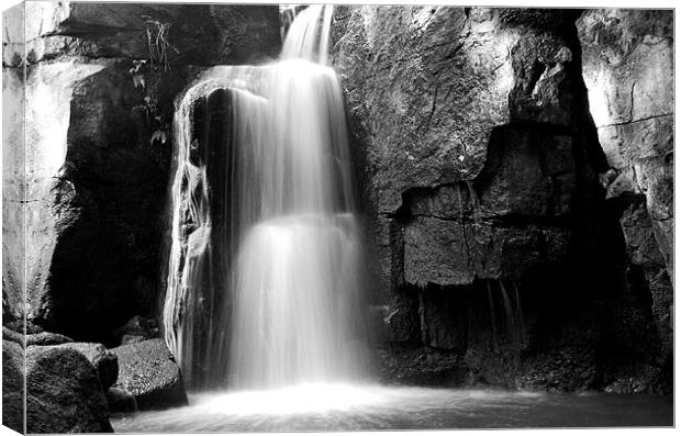Lumsdale Waterfall, Derbyshire Canvas Print by Scott Simpson