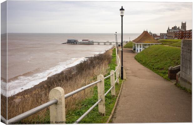 The seaside town of Cromer, North Norfolk Canvas Print by Chris Yaxley