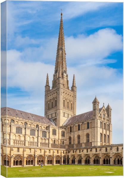 Majestic Norwich Cathedral Canvas Print by Kevin Snelling