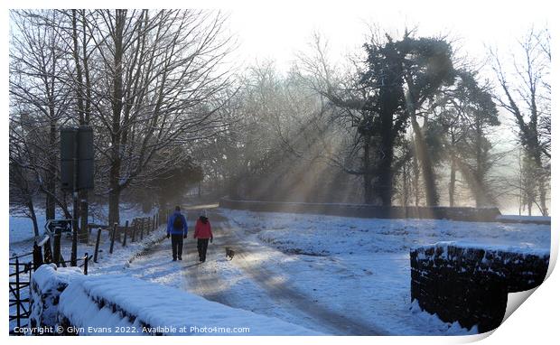 Walkers on a winters day. Print by Glyn Evans