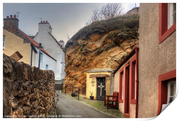 St Fillan’s Cave in Pittenweem Print by Tom Gomez