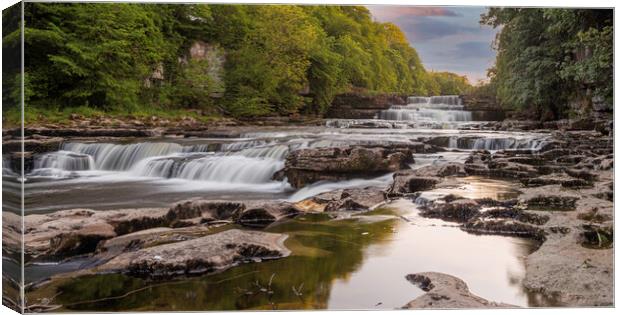 Majestic Aysgarth Waterfall Canvas Print by Kevin Snelling