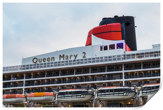 Queen Mary 2 berthed in Liverpool Print by Jason Wells