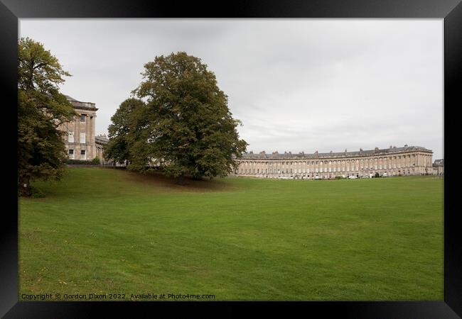 Royal Crescent. A sweeping arc of Georgian houses , Bath in Somerset Framed Print by Gordon Dixon