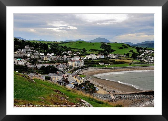 Criccieth town and beach Framed Mounted Print by Tom Curtis