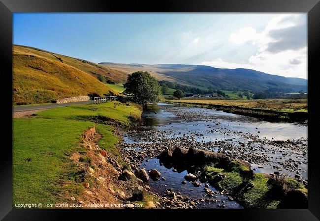 Mallerstang Common Framed Print by Tom Curtis