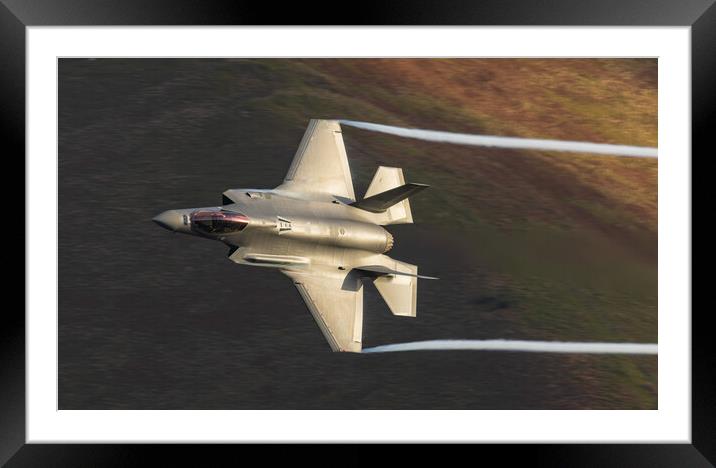 Lockheed martin F-35 Framed Mounted Print by Rory Trappe