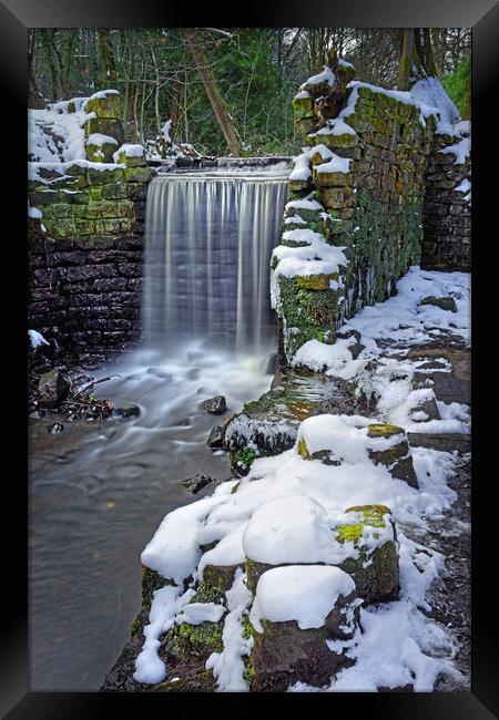 Upper Cut Wheel, Rivelin   Framed Print by Darren Galpin