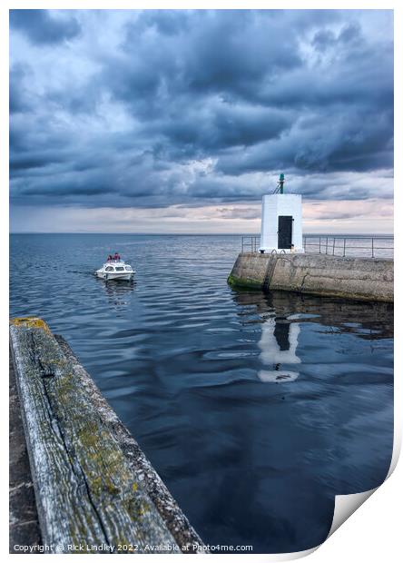 The Last Boat Home Nairn Scotland Print by Rick Lindley