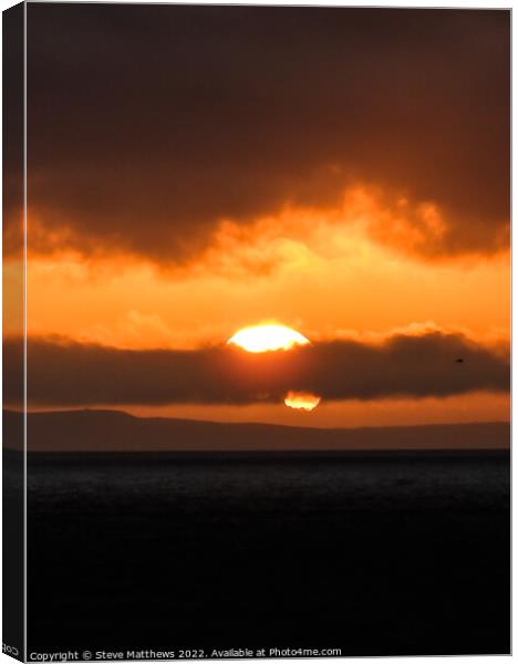 Westward Ho! sunset Canvas Print by Steve Matthews