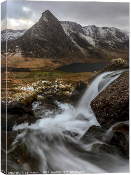 Tryfan From Afon Lloer Canvas Print by Ian Haworth