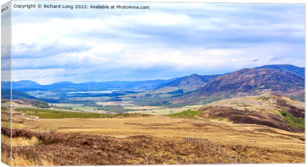The Great Glen from Suidhe Viewpoint  Canvas Print by Richard Long