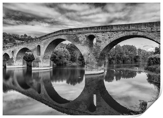 Photography with the Puente la Reina bridge in Black and white Print by Vicen Photo