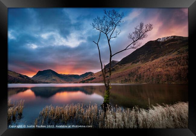Sunrise over Fleetwith Pike and Buttermere, Lake D Framed Print by Justin Foulkes