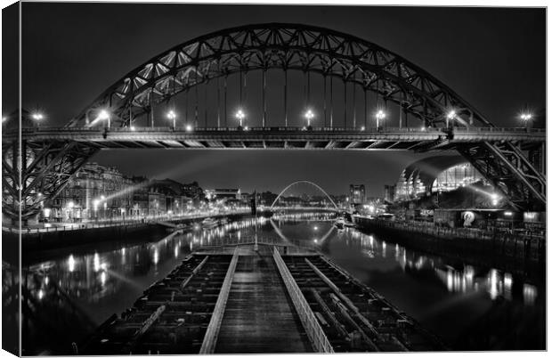 Newcastle at night in mono black and white Canvas Print by JC studios LRPS ARPS