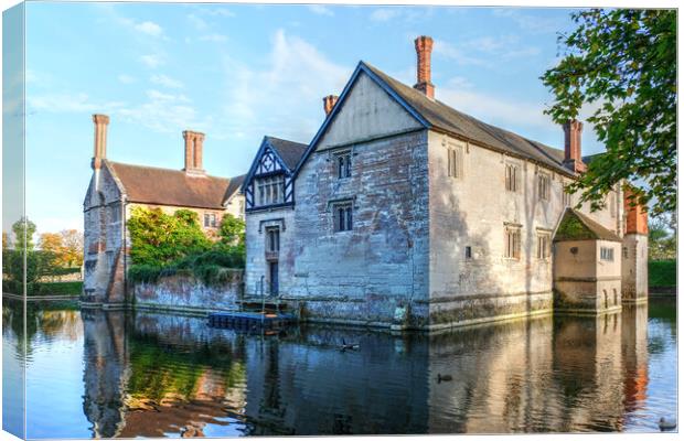 Baddesley Clinton Manor House Canvas Print by Dave Urwin