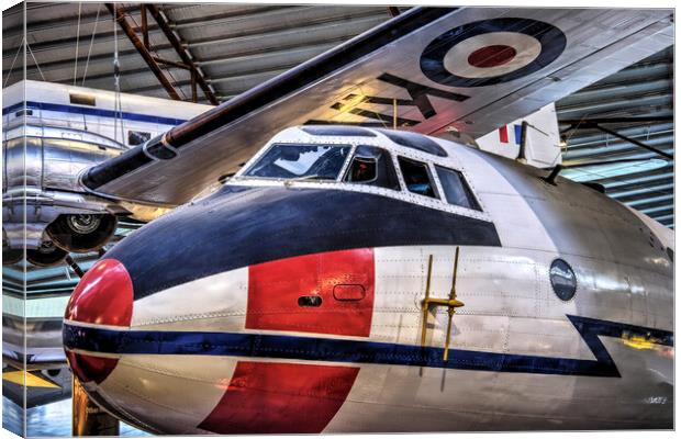 Handley Page Hastings at RAF Cosford  Canvas Print by Dave Urwin