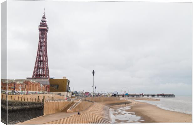 Blackpool Tower next to the Central Pier Canvas Print by Jason Wells