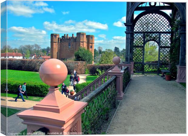 Kenilworth Castle, Warwickshire. Canvas Print by john hill