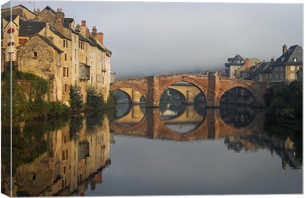 The Pont-Vieux Bridge, Espalion France Canvas Print by Terry Sandoe