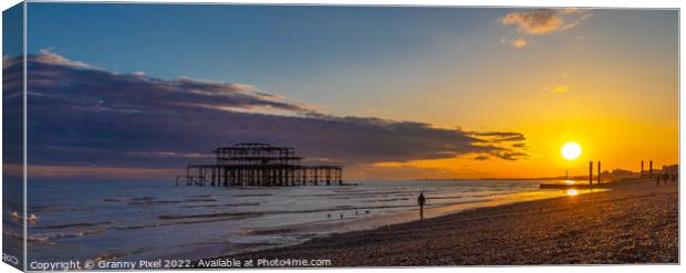 Sunset Stroll Brighton Canvas Print by Margaret Ryan