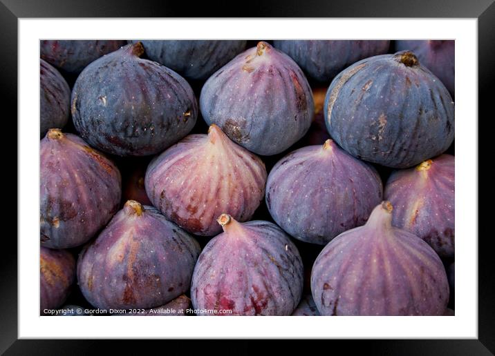 Fresh figs for sale - Istanbul market Framed Mounted Print by Gordon Dixon
