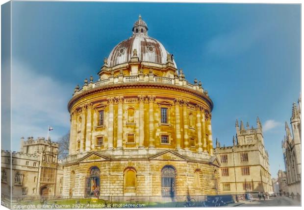 The Iconic Radcliffe Camera Building Canvas Print by Beryl Curran
