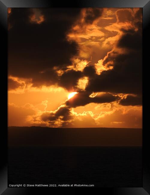 Westward Ho! Sunset Framed Print by Steve Matthews