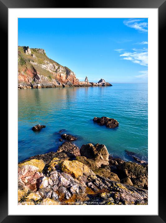 Turquoise sea at Anstey's Cove in Torquay Framed Mounted Print by Rosie Spooner