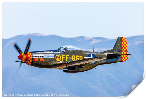 North American P51D Su Su Print by Steve de Roeck