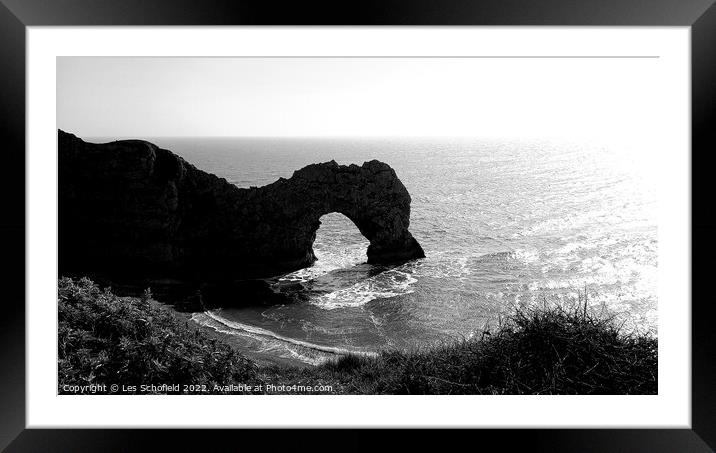 Durdle door  dorset  Framed Mounted Print by Les Schofield