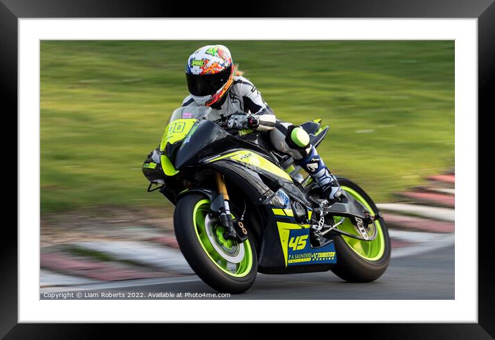 Yamaha R6  Framed Mounted Print by Liam Roberts