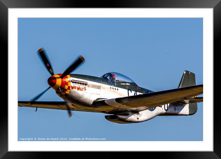 North American P51D Wee Willy II Close Fly By. Framed Mounted Print by Steve de Roeck