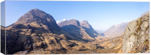Pass of Glen coe Panoramic  Canvas Print by Kevin Winter