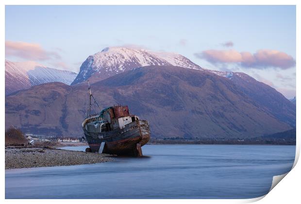 Fort William Shipwreck Print by Kevin Winter